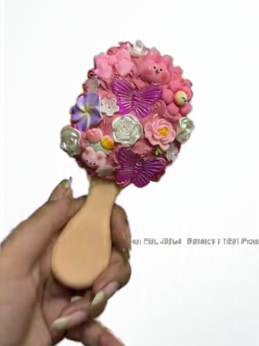 Costumized hair brushes