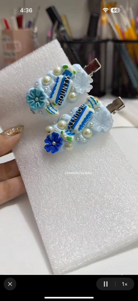 Mini hair clips