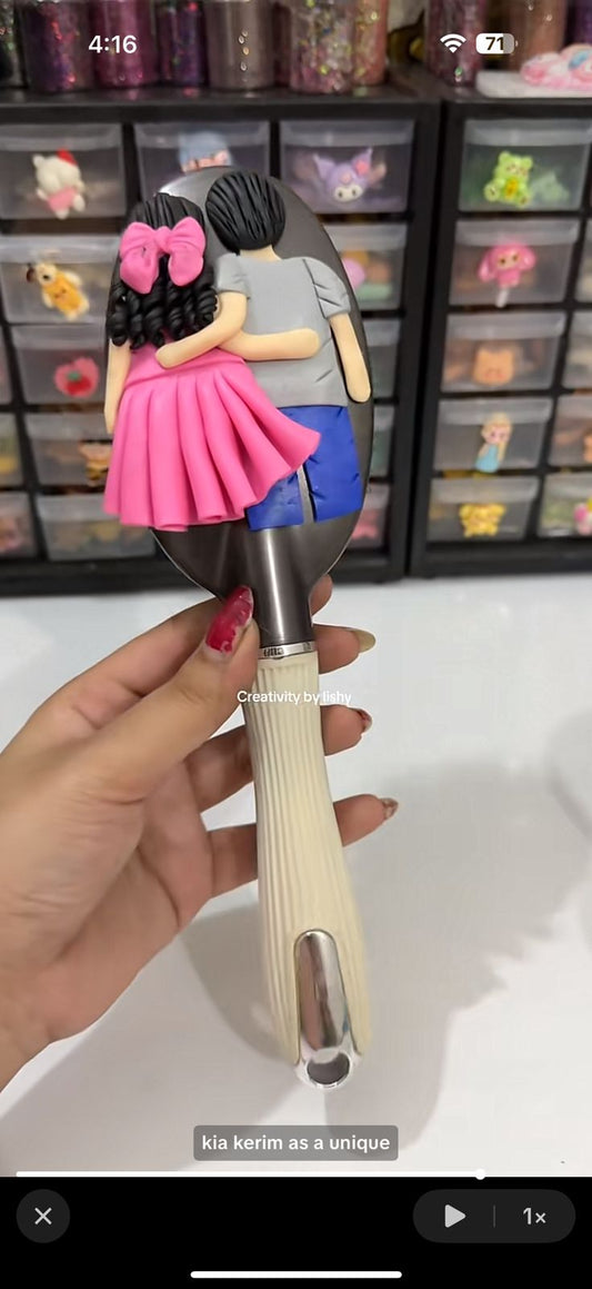 Clay art couple costumize hair brush